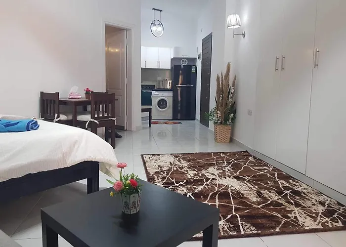 وحدة فندقية سياحية بكمبوانداند وسط Apartman *